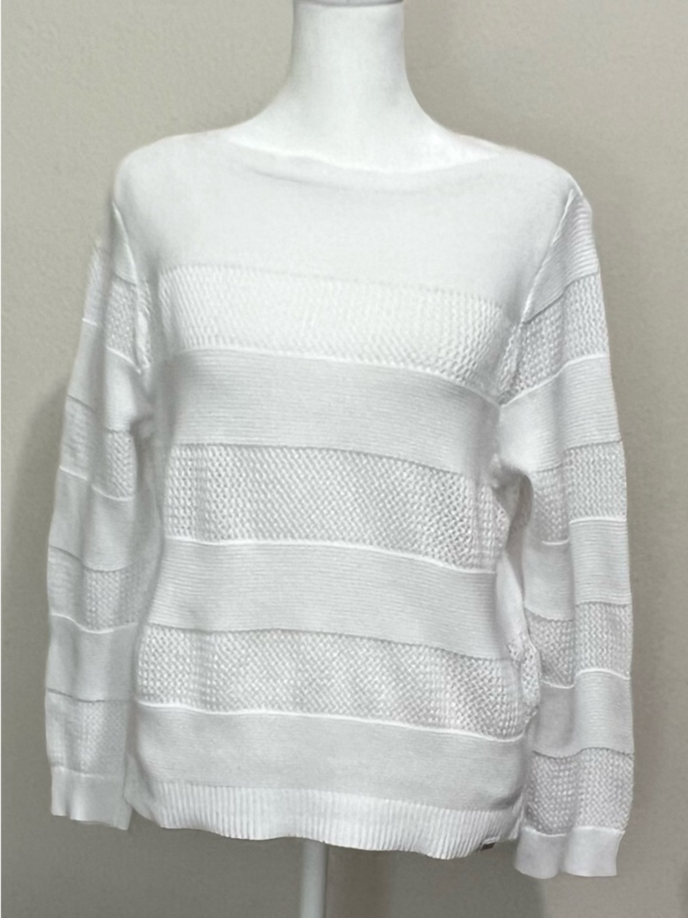 DKNY White Textured Jean Crewneck Pullover Sweater Size Medium